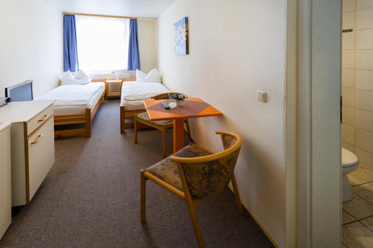 Pension & Ferienwohnungen Toepferstueb'L Saalfeld Saale Esterno foto